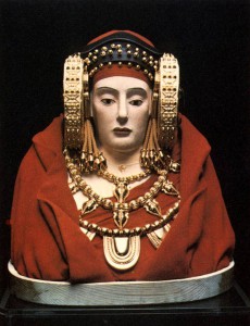 Escultura - Recostrucción de las Joyas de la Dama de Elche