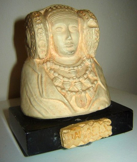 Reproducción - Jolie sculpture la dama de Elche sur socle marbre